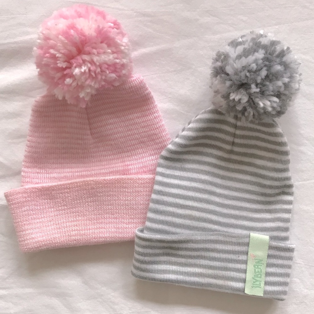 Ilybean newborn Pom-pom hat set